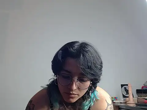 Snapshot of Ivyravens chatting on February 28, 12:00 am Ivyravens online show from February 28, 12:00 am