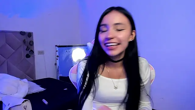 Chloe Miller 2 online show from March 15, 10:27 pm