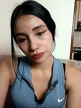 Chloe Miller 2 online show from June 3, 12:57 am