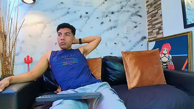 Snapshot of Max_Hornye chatting on February 10, 6:45 pm Max Hornye online show from February 10, 6:45 pm