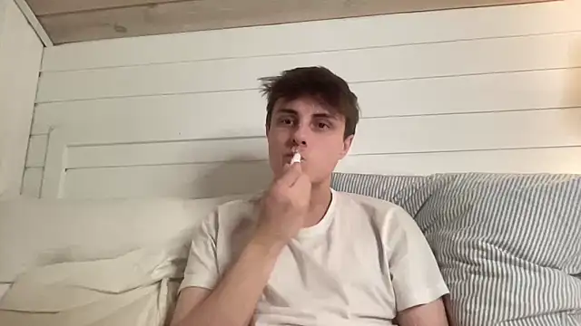 NoahhSkye online show from February 6, 9:07 pm