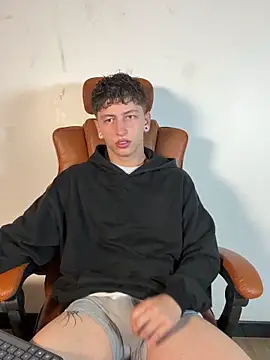 ARON LUXX online show from March 16, 6:34 pm