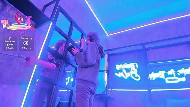 Snapshot of MiistressBlu chatting on February 11, 1:16 pm MiistressBlu online show from February 11, 1:16 pm