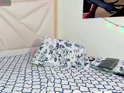 Snapshot of ale-noah chatting on March 1, 7:38 pm ale-noah online show from March 1, 7:38 pm