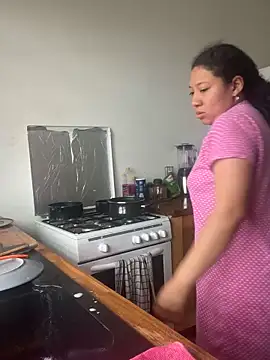 Snapshot of daphne_grande chatting on March 3, 2:01 pm daphne grande online show from March 3, 2:01 pm