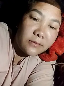 Snapshot of bongtuyet11 chatting on February 23, 10:29 pm bongtuyet11 online show from February 23, 10:29 pm