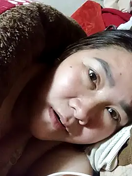 Snapshot of bongtuyet11 chatting on February 26, 1:10 pm bongtuyet11 online show from February 26, 1:10 pm