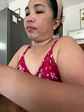 lady candy85 online show from April 5, 3:58 am