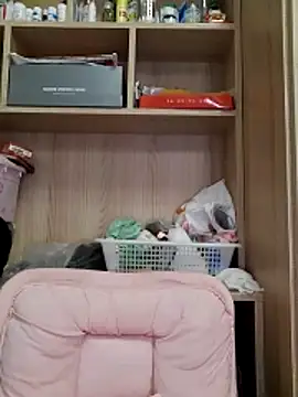 Jennie dogy online show from June 5, 2:51 am