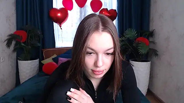 Snapshot of CandyGyrl chatting on March 4, 8:20 am CandyGyrl online show from March 4, 8:20 am