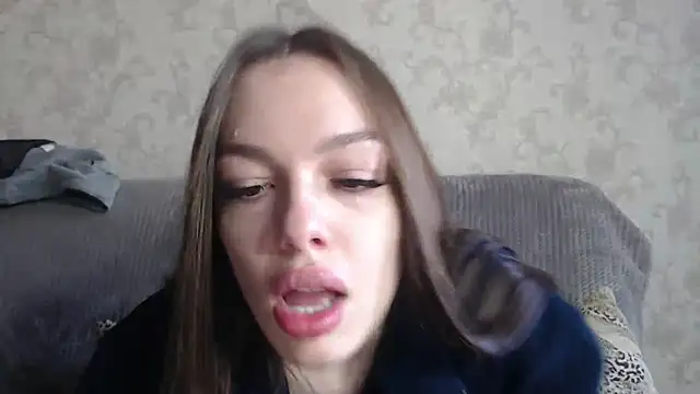 CandyGyrl online show from April 9, 1:05 am