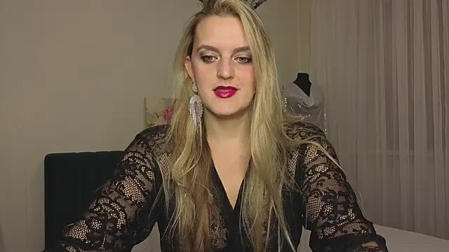 Snapshot of GEvangelinka chatting on July 28, 5:01 pm GEvangelinka online show from July 28, 5:01 pm