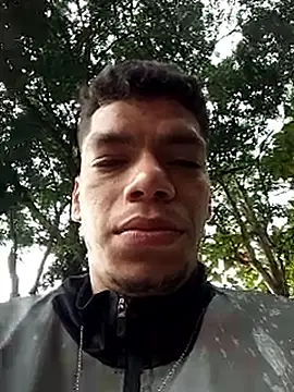 Snapshot of Andres_sant_ chatting on April 13, 4:34 pm Andres sant online show from April 13, 4:34 pm