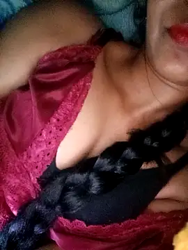 Snapshot of Spicy_Monika9 chatting on February 26, 5:56 pm Spicy Monika9 online show from February 26, 5:56 pm