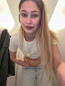 blonde exe online show from May 5, 3:31 pm