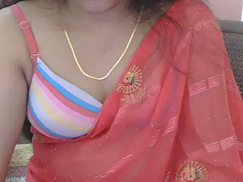 Cute Sheetal online show from March 11, 1:39 pm