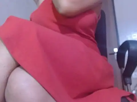 Snapshot of atisa_ chatting on February 6, 3:37 pm atisa online show from February 6, 3:37 pm