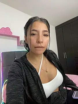 Snapshot of MEDUSA_EF chatting on February 6, 12:41 pm MEDUSA EF online show from February 6, 12:41 pm