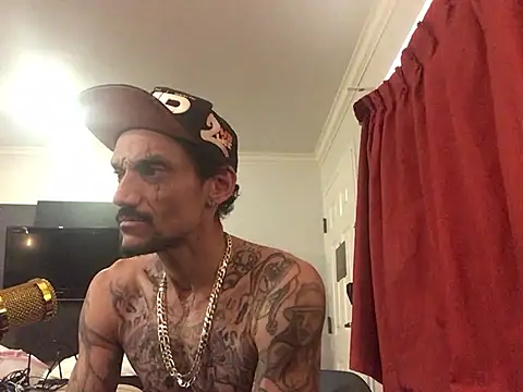 watugonadowitit online show from April 4, 1:48 am