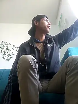 Snapshot of Andrey_santamaria chatting on February 12, 3:18 pm Andrey santamaria online show from February 12, 3:18 pm