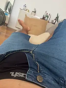 Snapshot of Bigbigjack chatting on February 19, 4:36 pm Bigbigjack online show from February 19, 4:36 pm