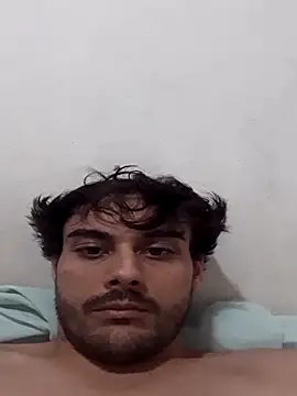 henriquefc2712 online show from March 31, 10:10 pm