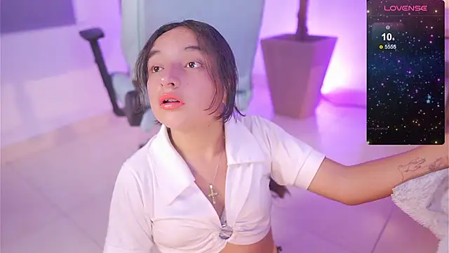  emily jonexs online show from February 28, 5:36 pm