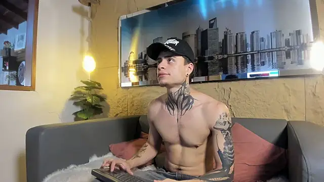 Snapshot of acxel_prescot chatting on February 5, 7:40 pm acxel prescot online show from February 5, 7:40 pm