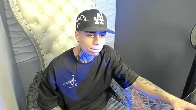 Snapshot of acxel_prescot chatting on February 15, 7:54 pm acxel prescot online show from February 15, 7:54 pm