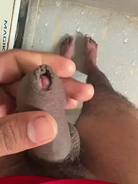 Snapshot of mr__thick chatting on February 11, 4:06 am mr thick online show from February 11, 4:06 am