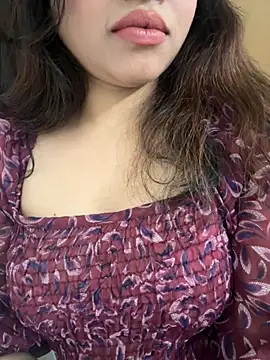 Snapshot of riya_sharma11 chatting on February 8, 6:00 pm riya sharma11 online show from February 8, 6:00 pm