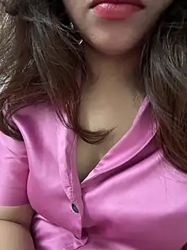 Snapshot of riya_sharma11 chatting on February 23, 2:47 pm riya sharma11 online show from February 23, 2:47 pm