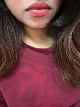 Snapshot of riya_sharma11 chatting on February 24, 12:03 pm riya sharma11 online show from February 24, 12:03 pm