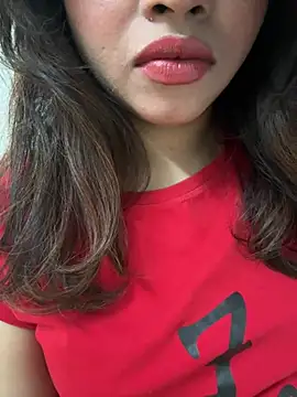 Snapshot of riya_sharma11 chatting on February 25, 12:09 am riya sharma11 online show from February 25, 12:09 am