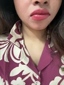 Snapshot of riya_sharma11 chatting on February 26, 12:53 am riya sharma11 online show from February 26, 12:53 am