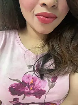 Snapshot of riya_sharma11 chatting on February 26, 5:34 pm riya sharma11 online show from February 26, 5:34 pm