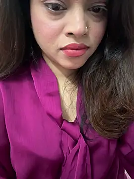 Snapshot of riya_sharma11 chatting on February 27, 1:11 pm riya sharma11 online show from February 27, 1:11 pm