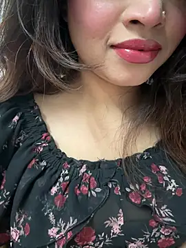 riya sharma11 online show from March 4, 4:02 pm