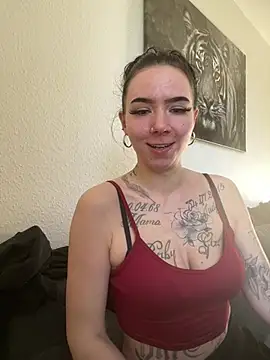 Snapshot of zoeelovee chatting on March 2, 3:08 pm zoeelovee online show from March 2, 3:08 pm