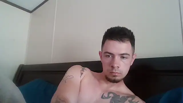 midnightsinz online show from April 8, 6:08 pm