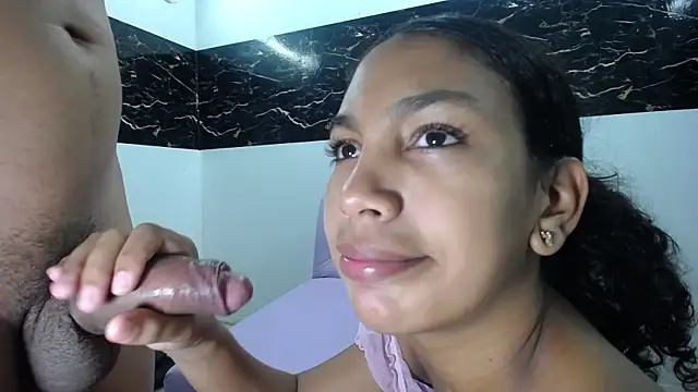 Snapshot of Party_Star1 chatting on February 11, 3:44 am Party Star1 online show from February 11, 3:44 am