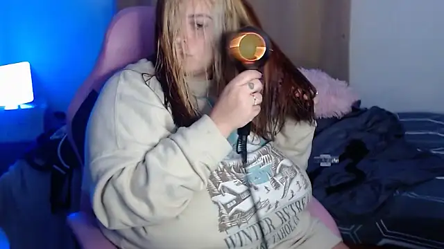 Angiegranados online show from April 18, 5:33 am