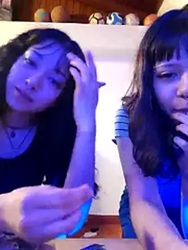 Liliith7 online show from April 11, 7:13 am