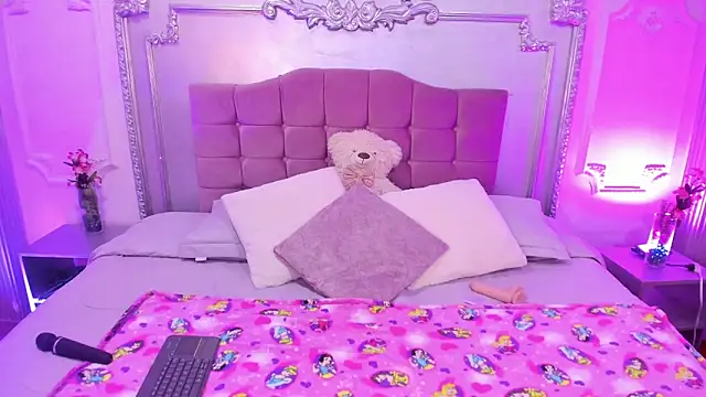 SofiaCrust online show from February 21, 2:51 pm