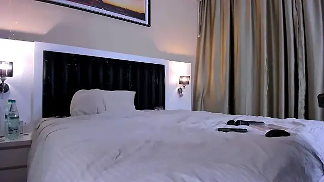 marrena a online show from February 10, 1:04 pm