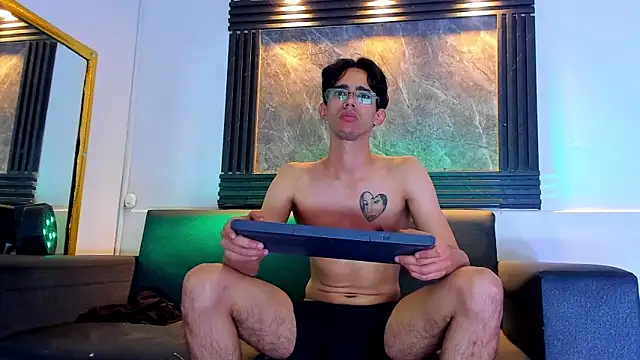 Snapshot of Wonka_1 chatting on February 7, 4:38 am Wonka 1 online show from February 7, 4:38 am