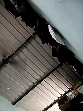 Snapshot of lucky9161 chatting on February 24, 7:39 am lucky9161 online show from February 24, 7:39 am