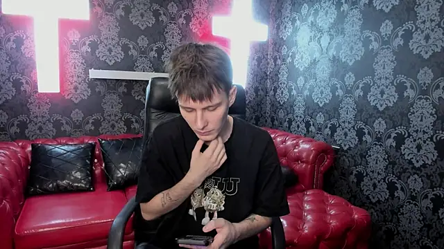 Snapshot of PackBev chatting on February 11, 7:30 pm PackBev online show from February 11, 7:30 pm