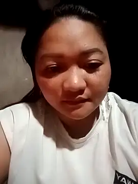 Snapshot of cuunon11 chatting on February 21, 11:06 pm cuunon11 online show from February 21, 11:06 pm