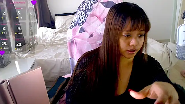 Snapshot of MyAsianWaifu chatting on June 10, 5:50 am MyAsianWaifu online show from June 10, 5:50 am